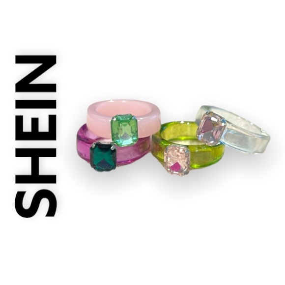 Acrylic Ring Set purple pink and clear ones! - Picture 1 of 8